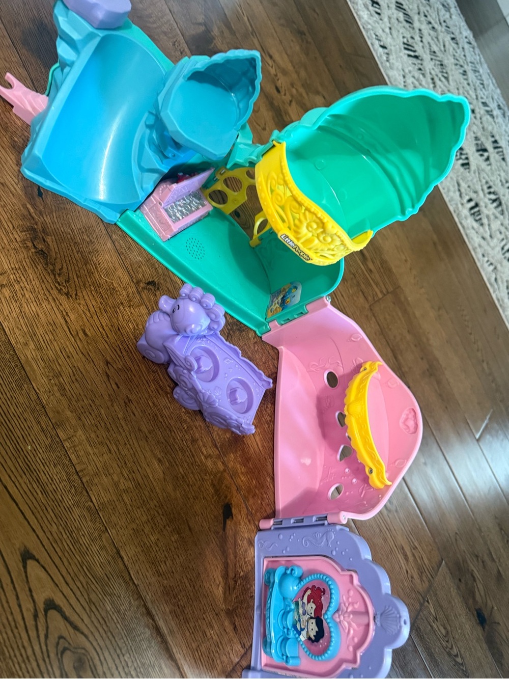 Fisher Price Little People Ariel’s Grotto
